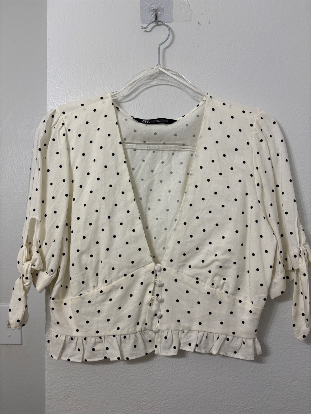 Zara Cream and Black Polka Dot V-Neck Tie-Sleeve Crop Top